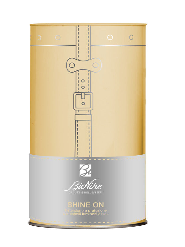 SHINE ON HAIR TREATMENTS KIT NATALE 2026 1 SHINE ON SHAMPOO NUTRI COLOR RISTRUTTURANTE 200 ML + 1 SHINE ON BALSAMO NUTRI COLOR ISTRUTTURANTE 200 ML